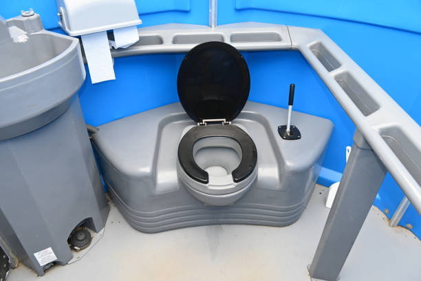 Best Porta potty delivery and setup  in Monmouth, OR